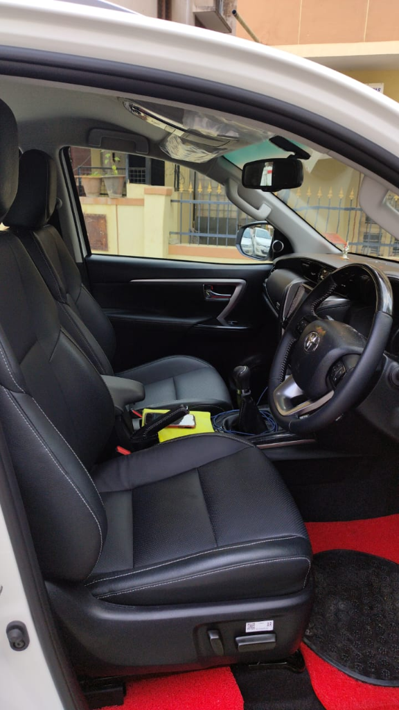 Toyota Fortuner view 2